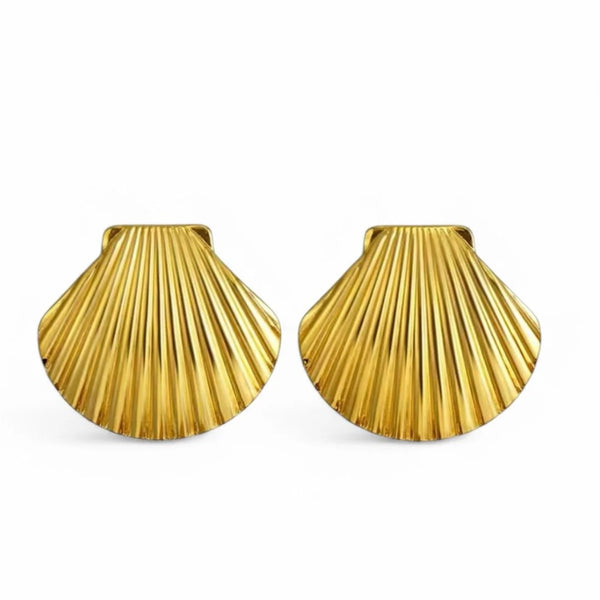 Vintage Seashell Stud Earrings